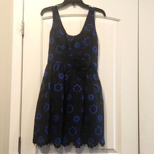 Minuet sleeveless dress size small NWT